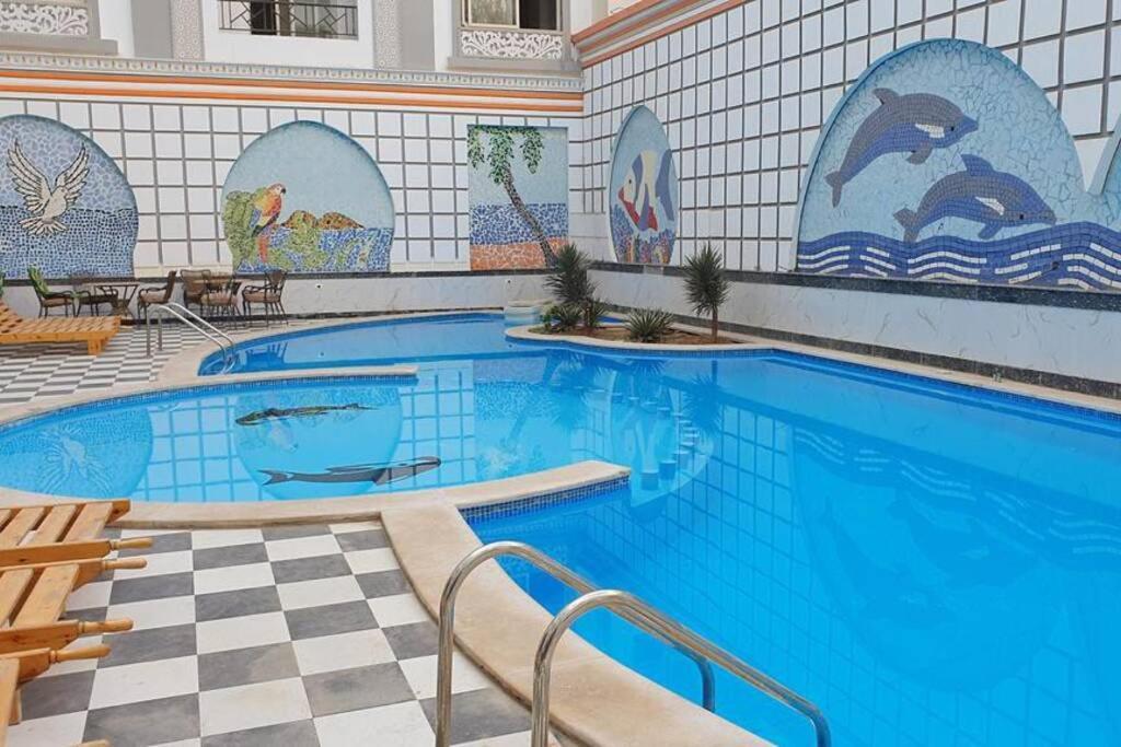 201sheraton Plaza *
