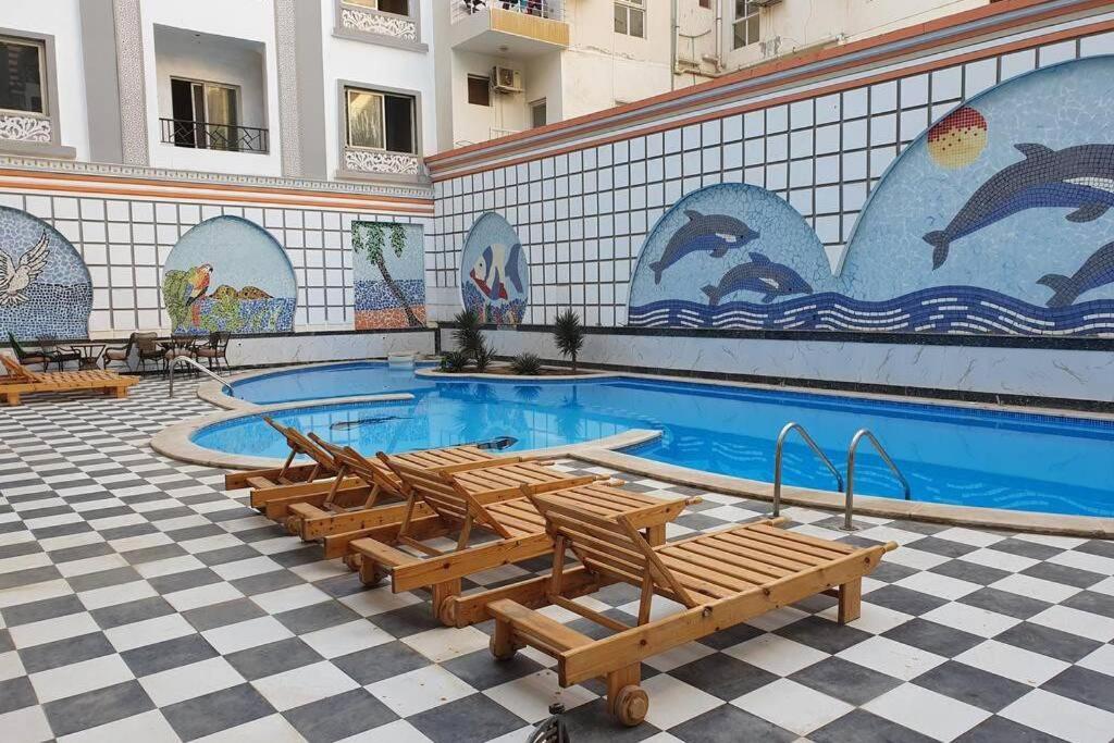 201sheraton Plaza Apartment *