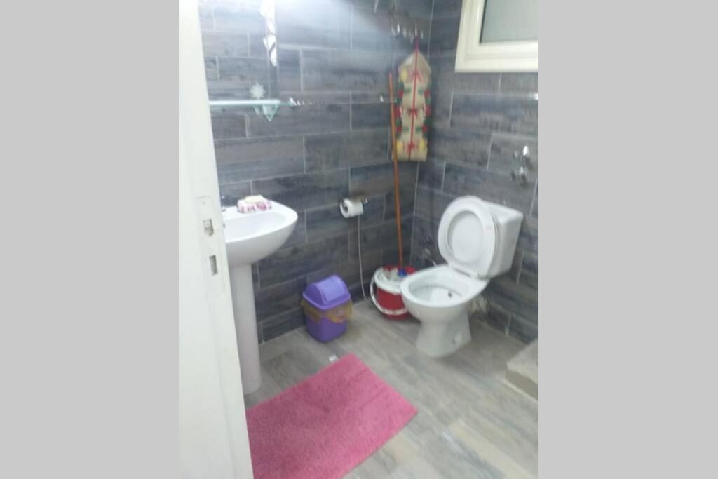 201sheraton Plaza Apartment *